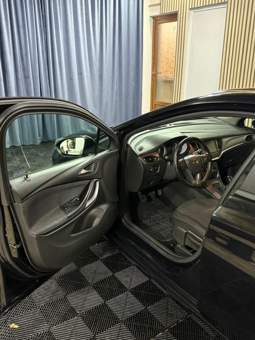 Opel astra K 2017