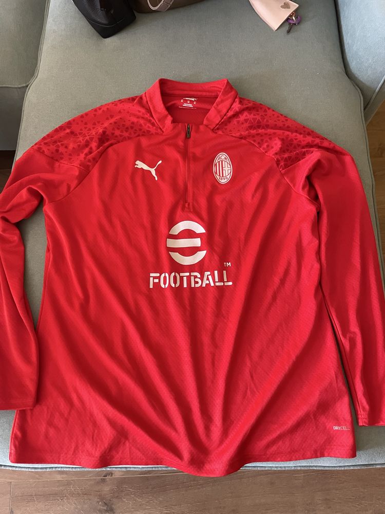 Официален pre-match на Милан от сезон 2024/25.
