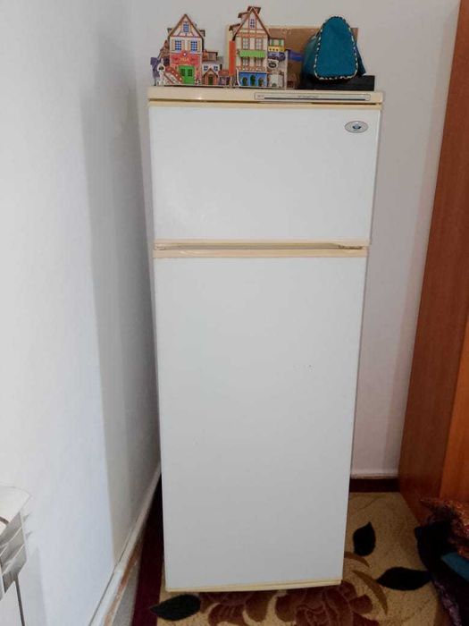 Холодильник сатылады.