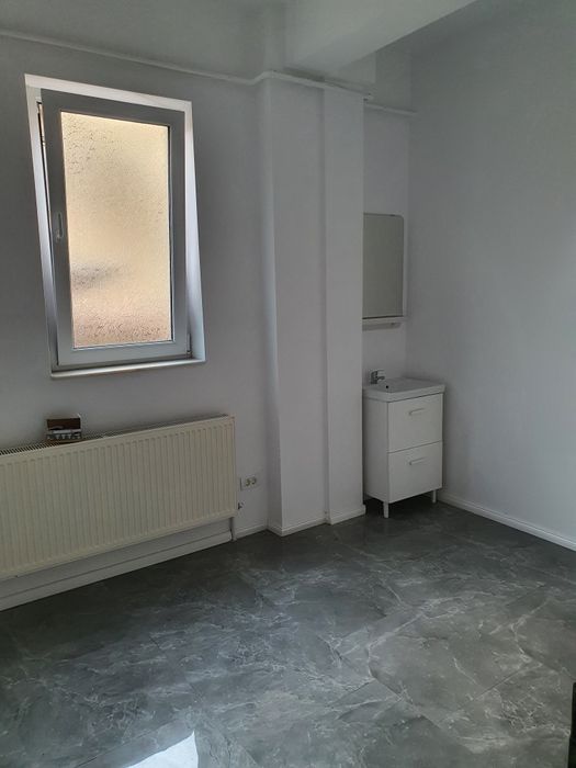 Spatiu de inchiriat central