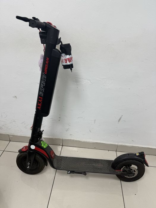 ZAP AMANET VITAN - Trotineta AKAI Infiny Urban
