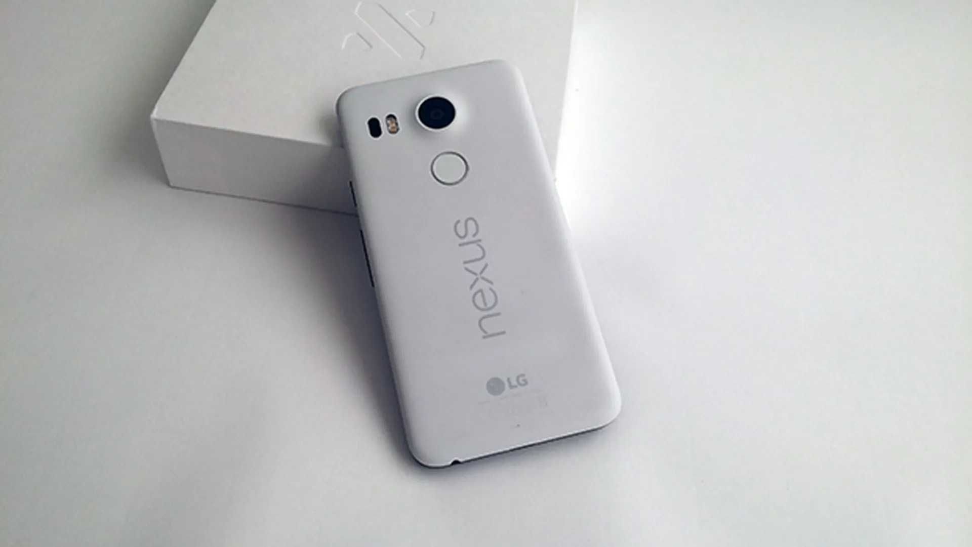 LG Google Nexus 5X, 32GB, 4G, Alb