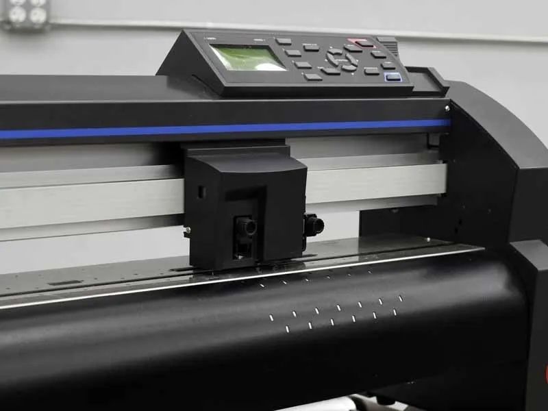 Режущий плоттер Graphtec FC8600 ширина 160см