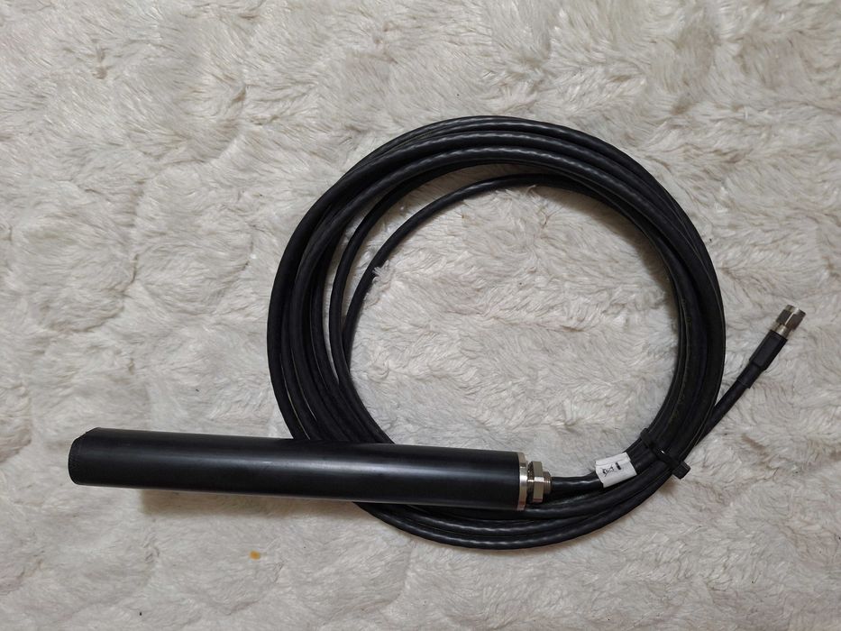 antena omnidirecțională GSM/2G/3G/4G-LTE Siemens ANT794-4MR SMA