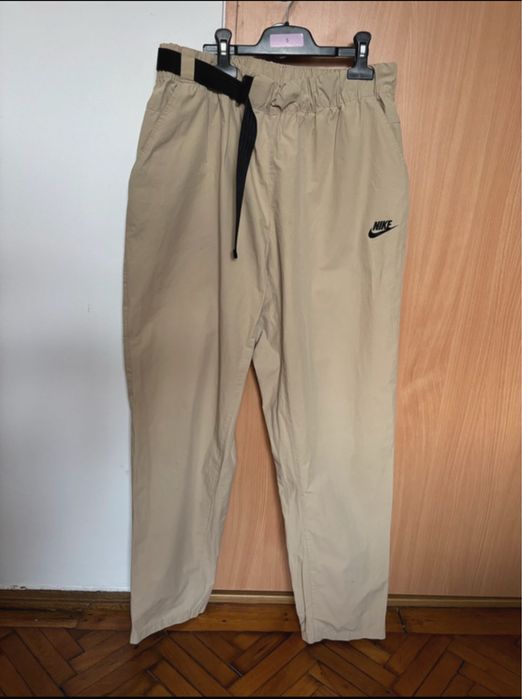 Pantaloni Nike Cargo