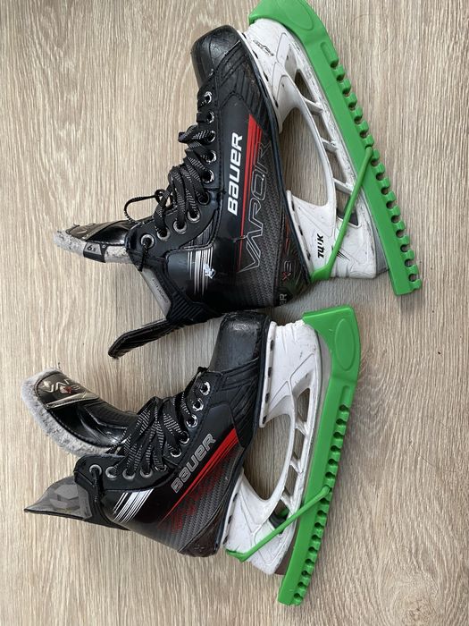 Продаю хоккейные коньки Bauer Vapor X3– отличное состояние!