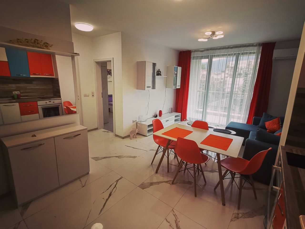 Продава се Двустаен апартамент в София, Витоша - 60 кв.м за 2250 €/кв.м - Снимка #1