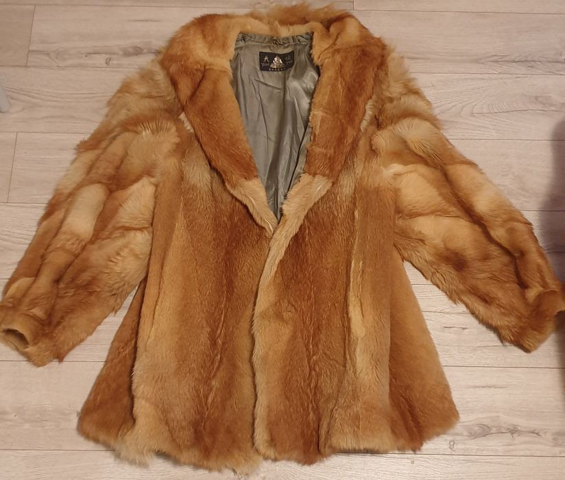 Geaca din blana de vulpe