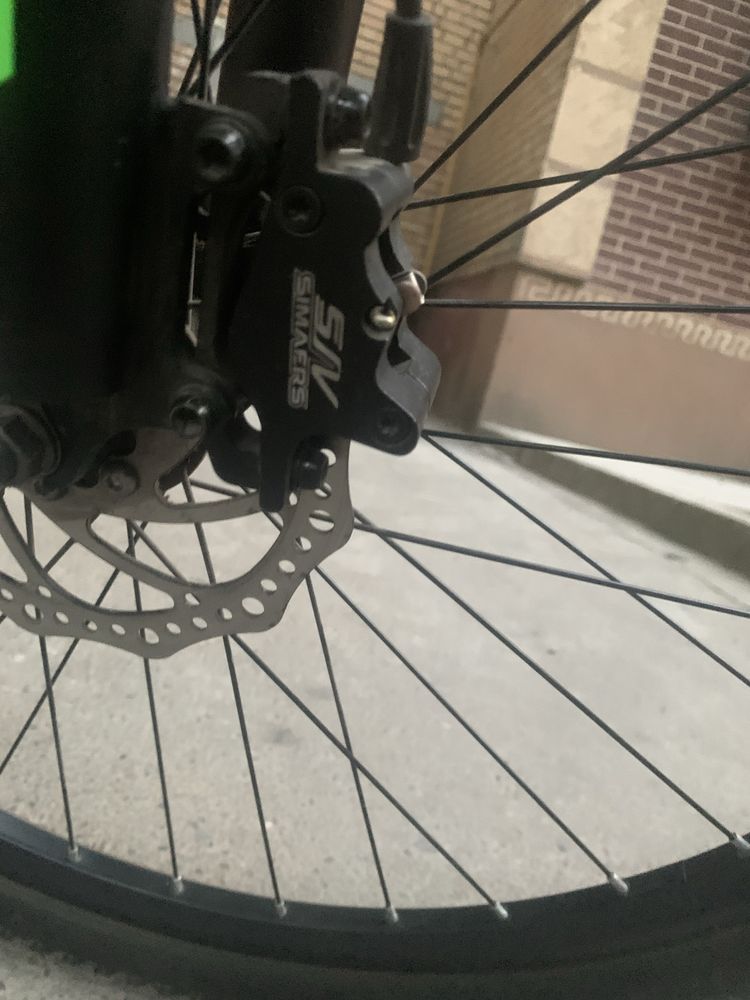 Velosiped 26 sotiladi alyumin ramali jitkis tormizgidravlika