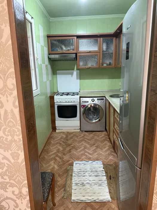 СРОЧНО !! Продается квартира в Яшнабаде 2/1/4 ( 62 кв/м ) Авиасозлар 1