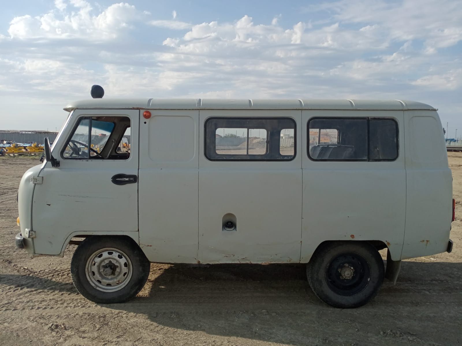 Продается УАЗ 39099