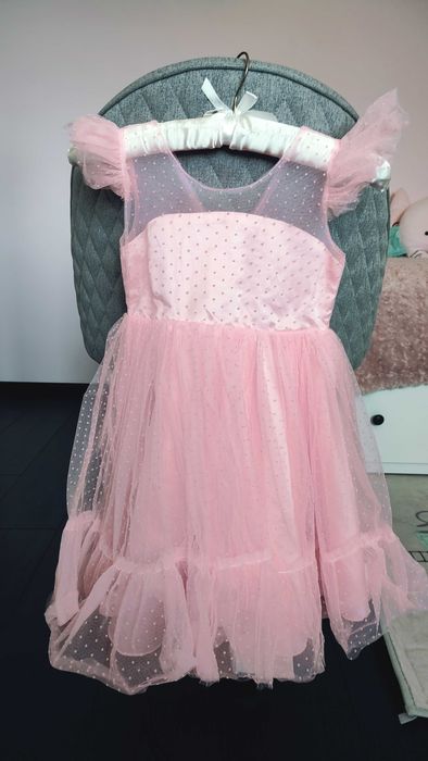 Детска розова рокля – като от приказките