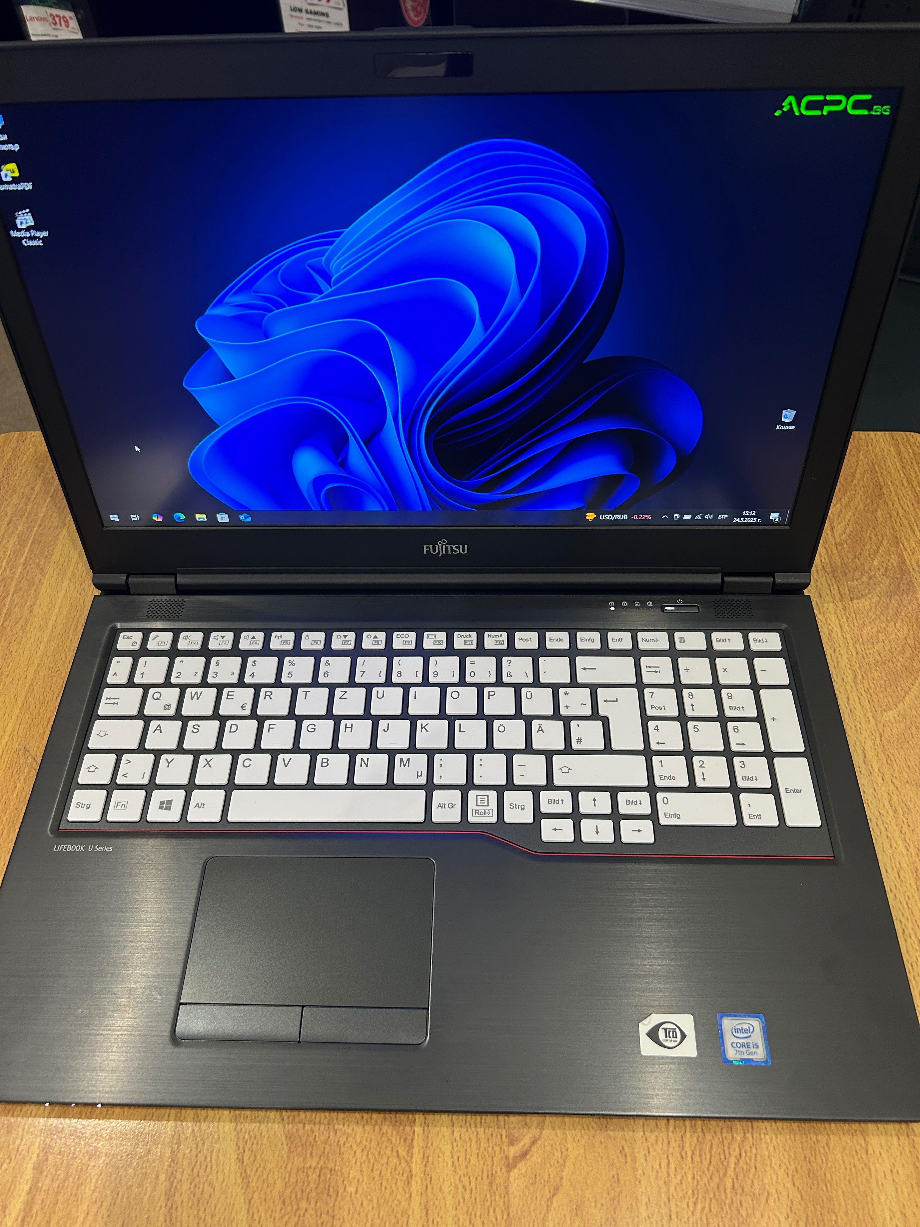 Като нов! Лаптоп Fujitsu U758 i5/8GB RAM/512GB с 3 месеца гаранция!
