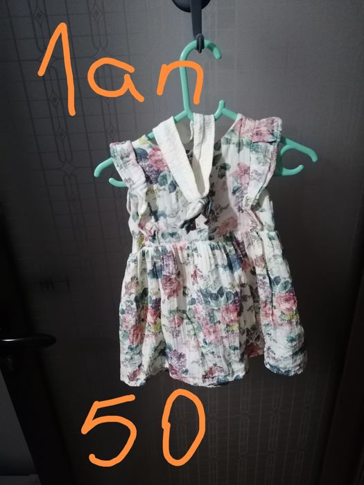 Vând rochițe ca și noi