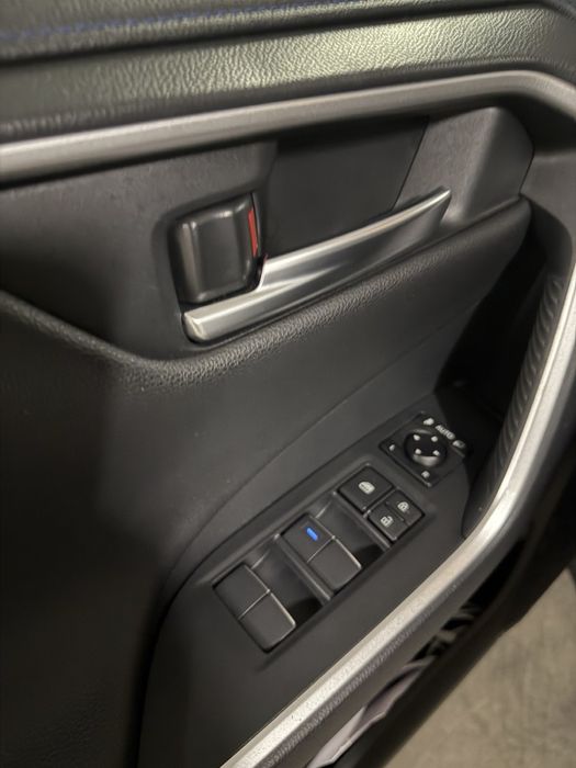 Toyota Rav 4 хибрит 2020ф