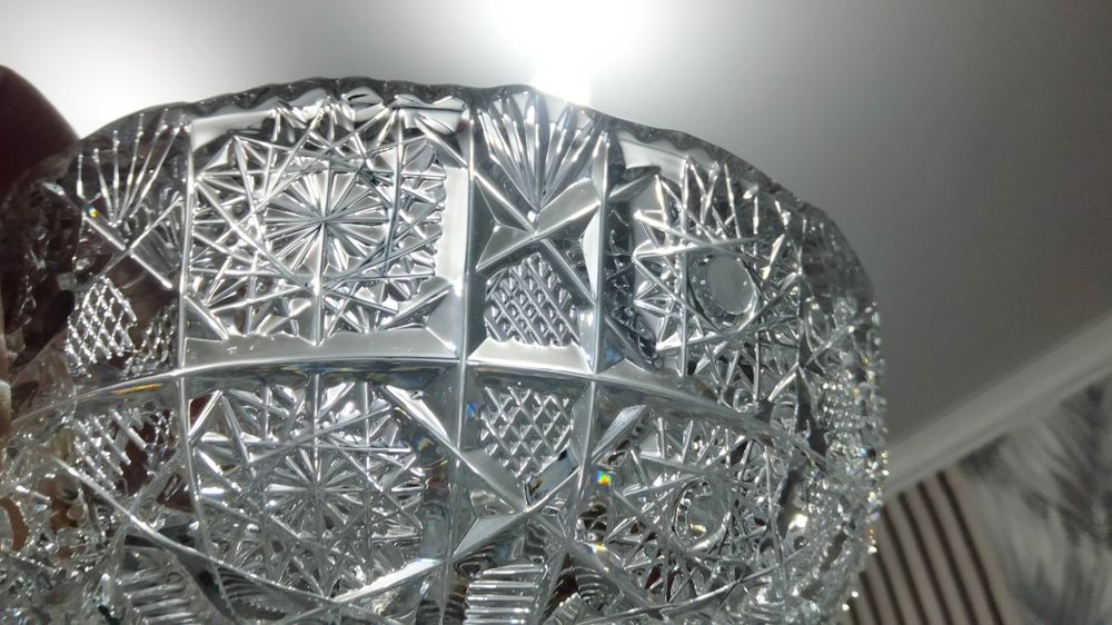 Продам хрустальную вазу. Советской эпохи