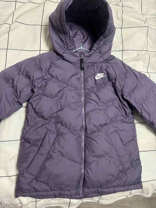 Зимно яке 147-158 см . Nike
