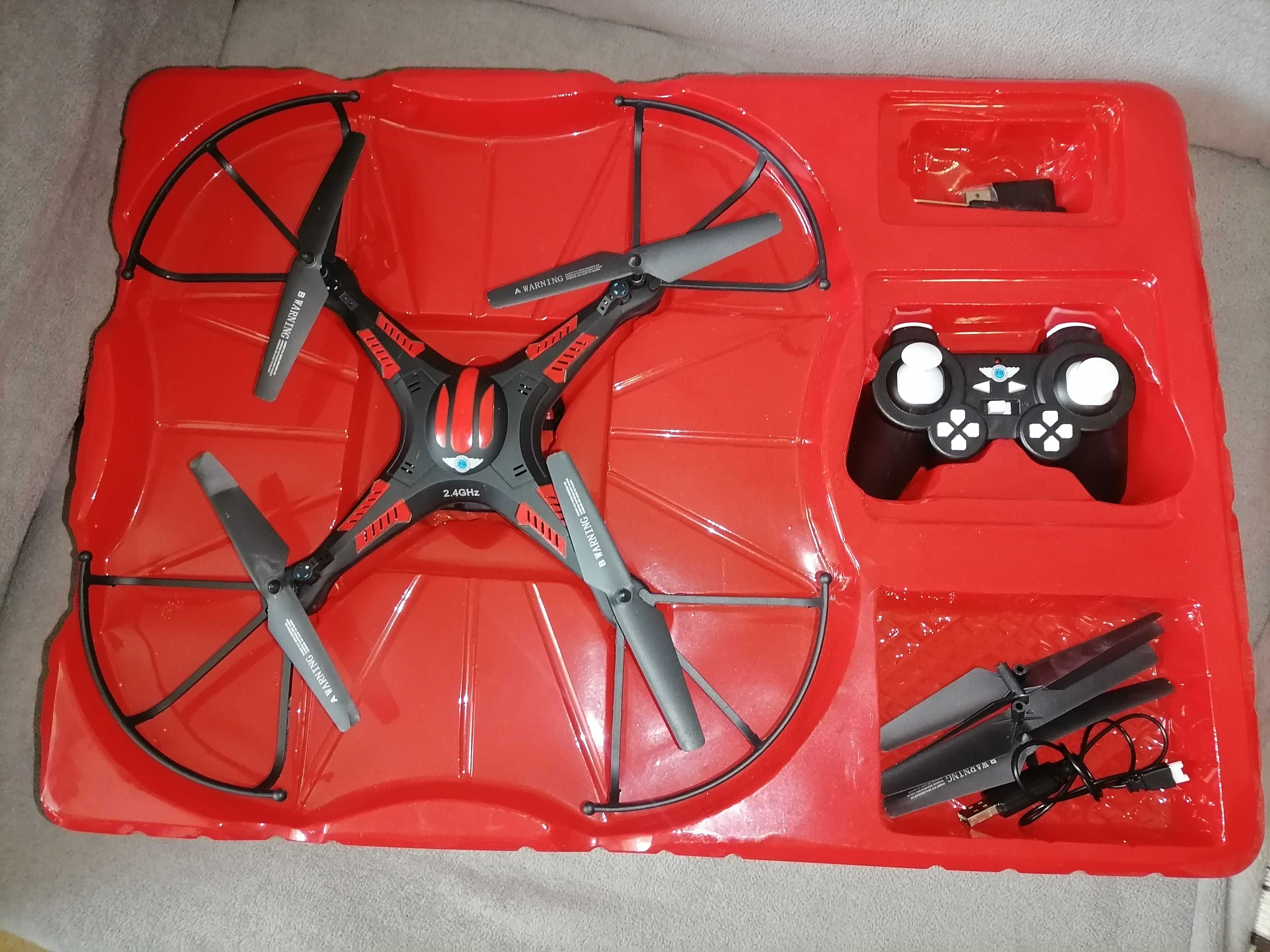 Dronă X-CAM quadcopter
