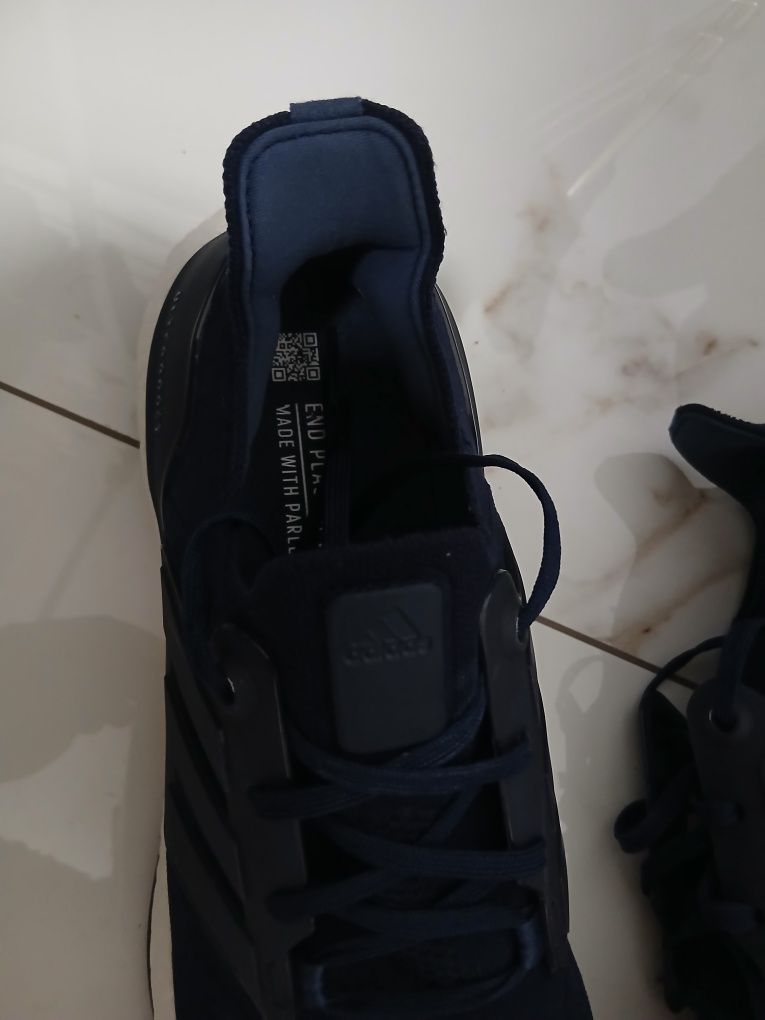 Adidas UltraBoost