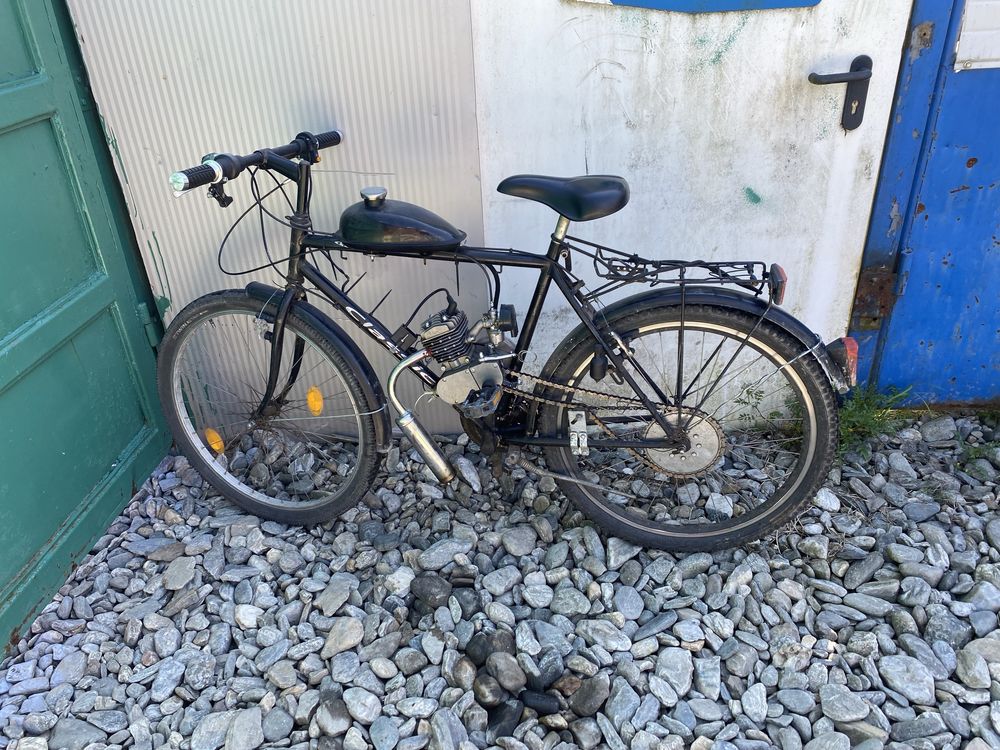 Bicicleta cu motor