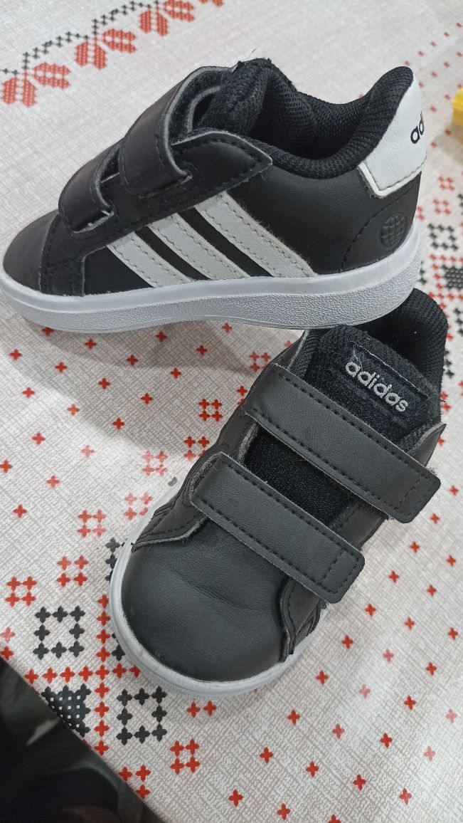 Детски маратонки adidas