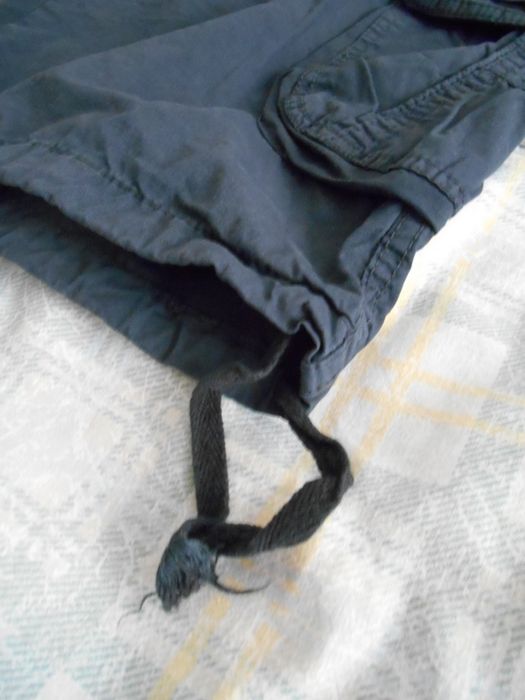 Продавам мъжки къси панталони: леки и удобни, подходящи за летния сезо