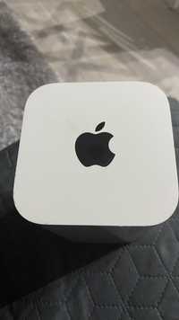 Router Apple , model A1470 , A1521