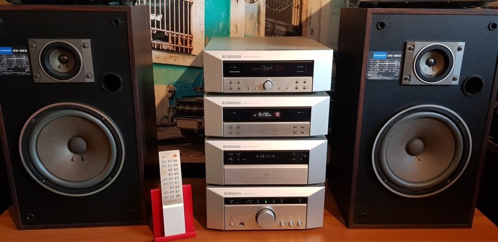 Linie Pioneer amplificator / stație, cd player, casetofon deck, tuner