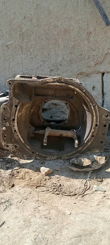 Yumzi traktor zapchaslari sotiladi