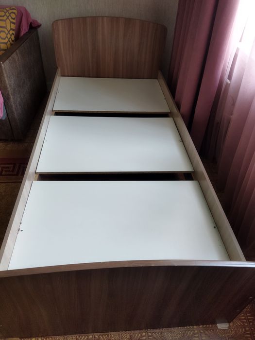 Продаётся кровать в отличном состоянии