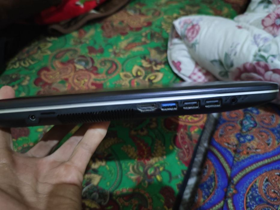 Asus Noutbuk 512gb