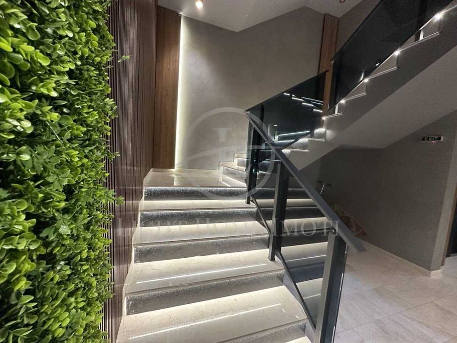 Продава се Тристаен апартамент в Пловдив, Мараша - 105 кв.м за 2248 €/кв.м - Снимка #10