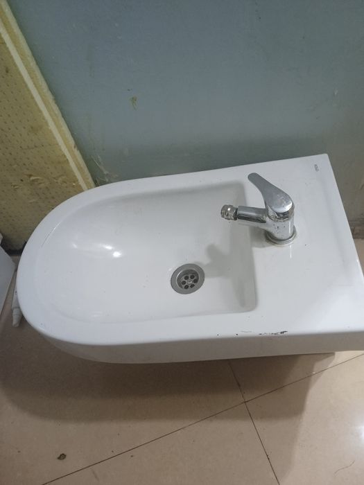 Продам унитаз биде