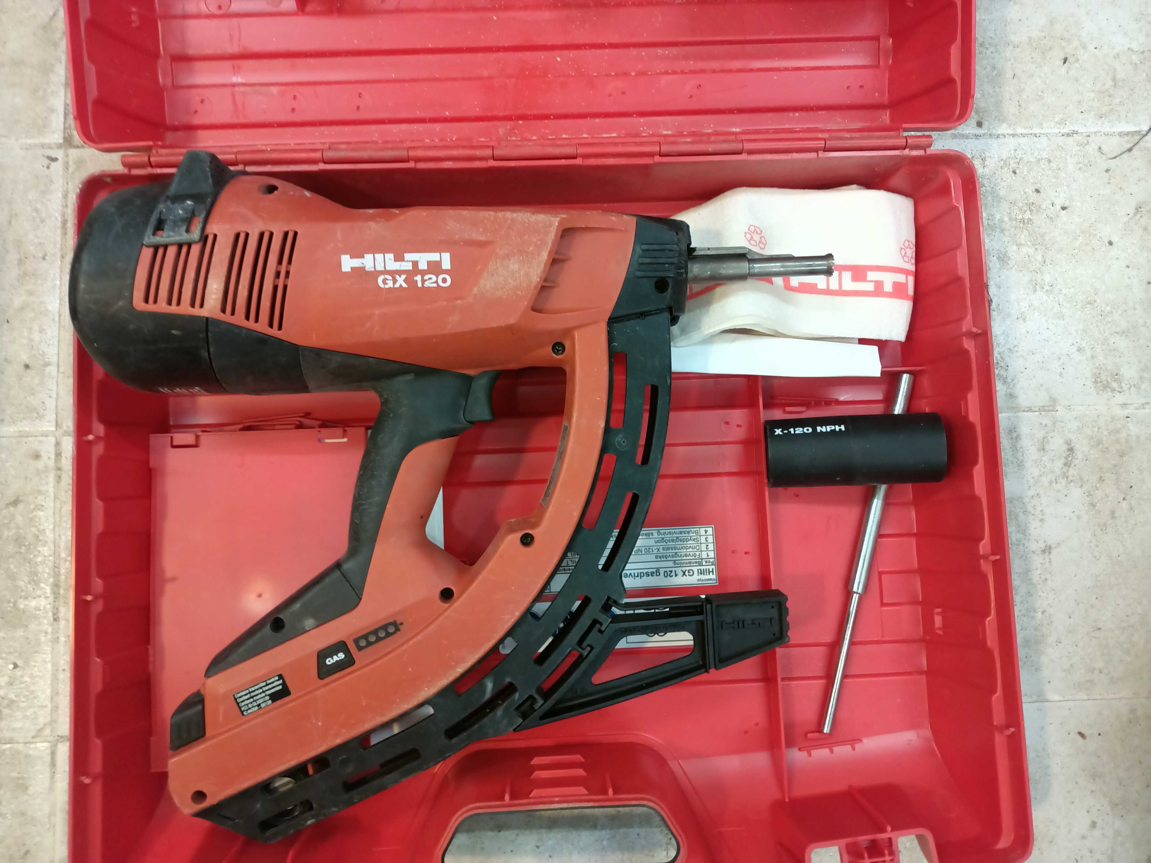 Hilti GX 120 – Pistol profesional pe gaz pentru bătut cuie