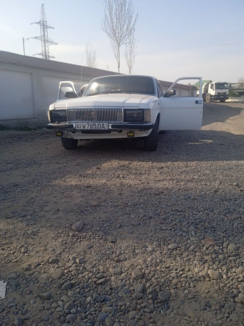 Volga 3102 akula srochna sotiladi