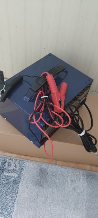 Redresor încărcător auto