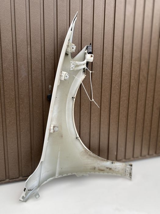 Aripa st fata vw Passat B8 LC9A  cu suporti si bandou 2015-2020