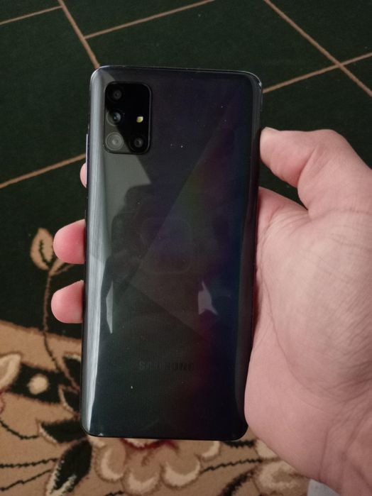 A51 telefon sotiladi!