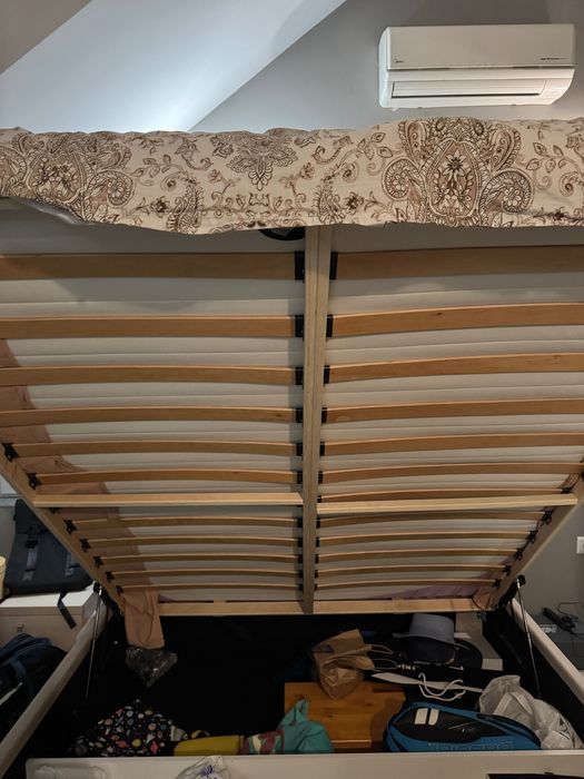 Спалня с матрак и подматрачна рамка + механизъм за багаж