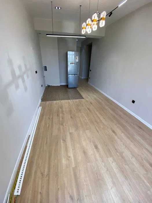 Гранд Сити,
Ориентир: Электроаппарат, 50м2 2-ком евроремонт !!