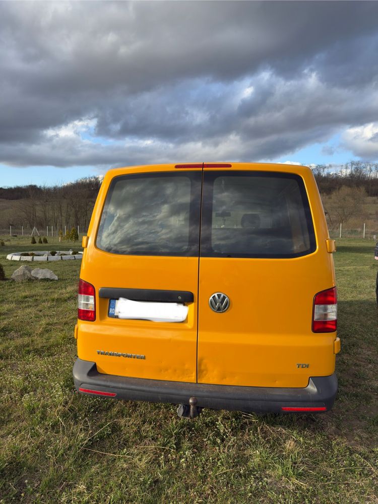 Vând VW Transporter T5 2014