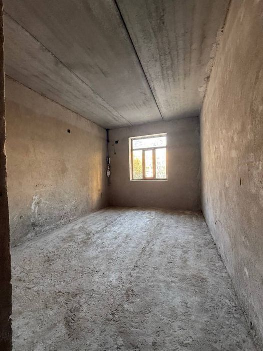 2 хонали уй сотилади 1 каватдан