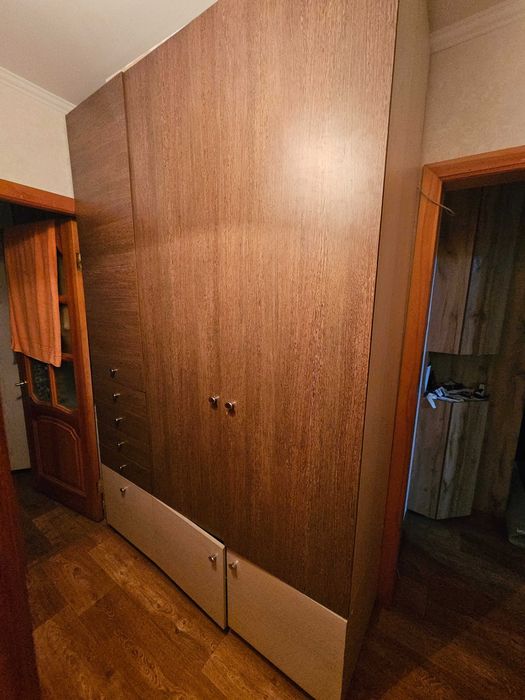 Шкаф  плательный