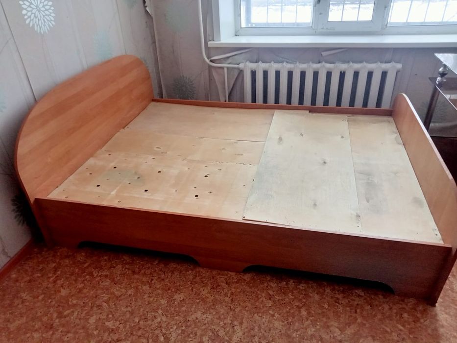 Кровать двухъярусная