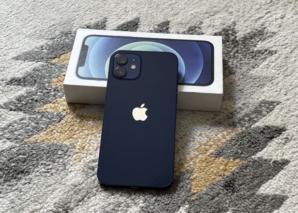 Iphone 12; Blue; 64 GB