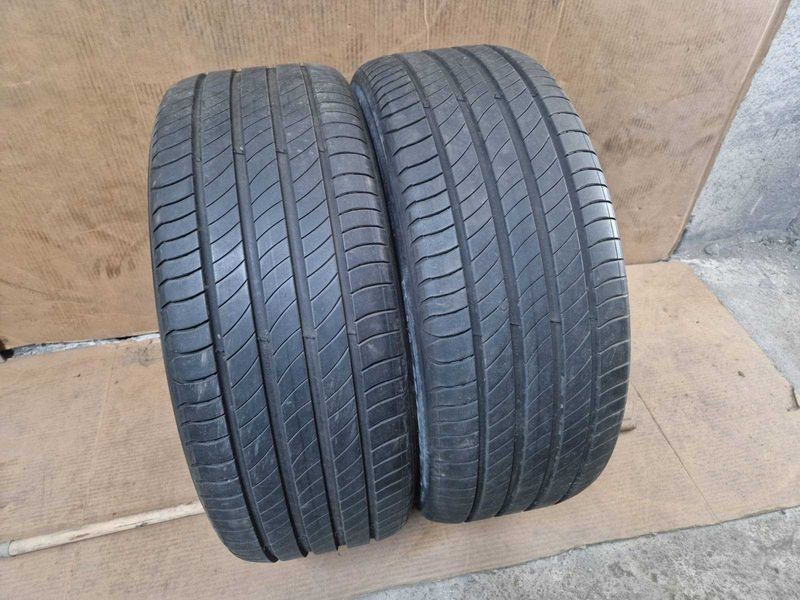 2 Michelin R19 235/50
летни гуми
DOT0622