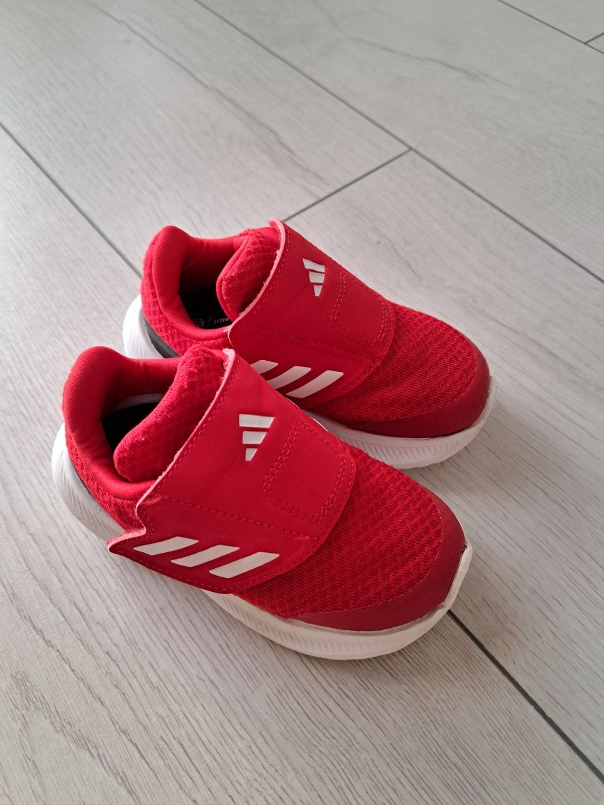 Adidasi adidas marimea 23