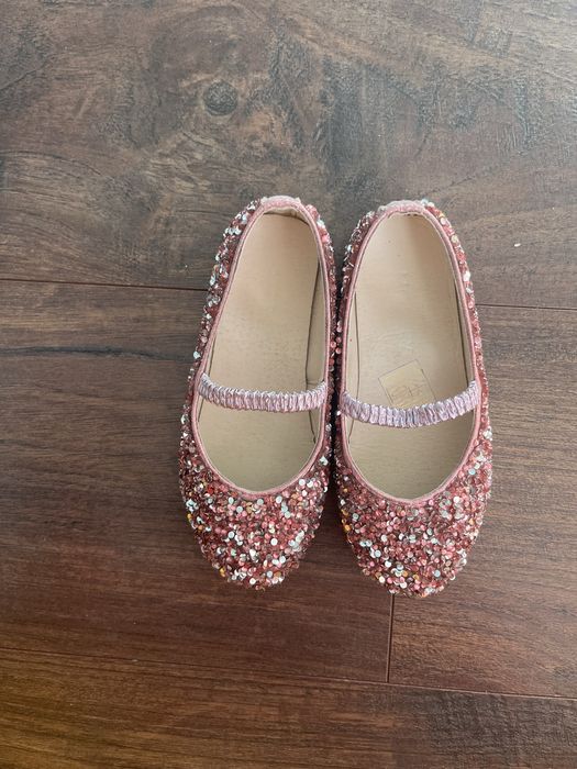 Детски кокетни пантофки