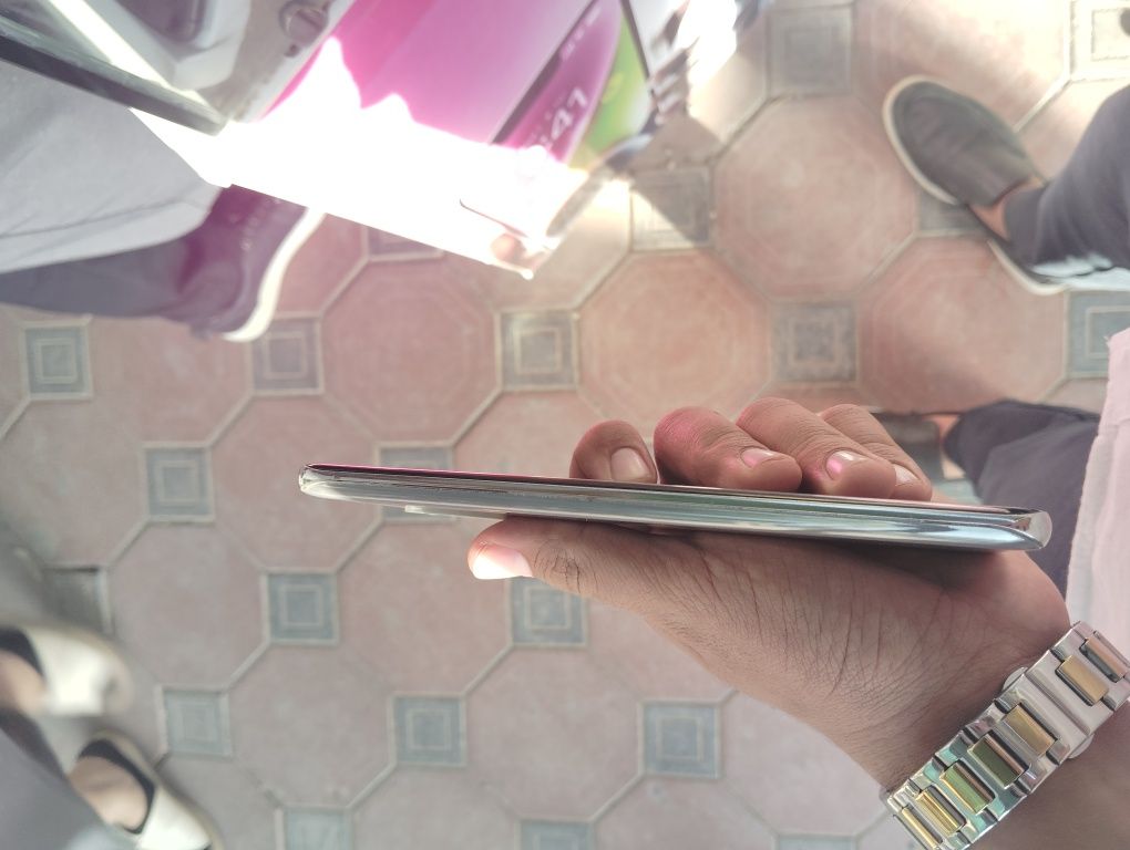 S 20+ ideal holatda