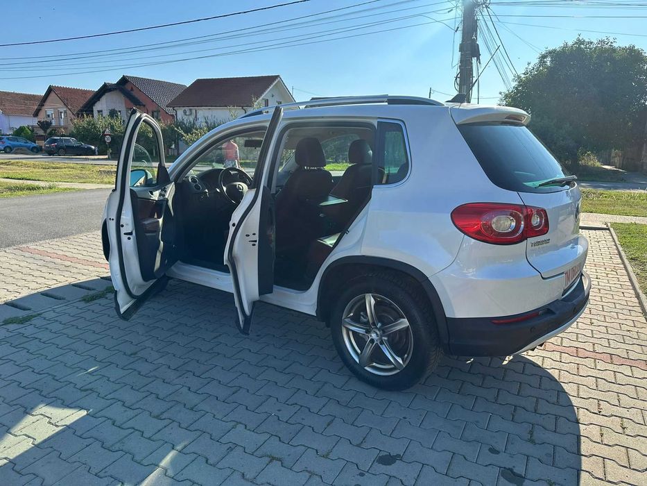 VW TIGUAN 2,0TDI 140 CP Cutie automat 4x4  DSG full dotari